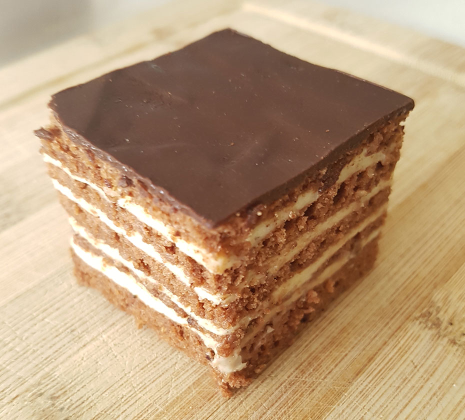 Boem (Hazelnut Cake)